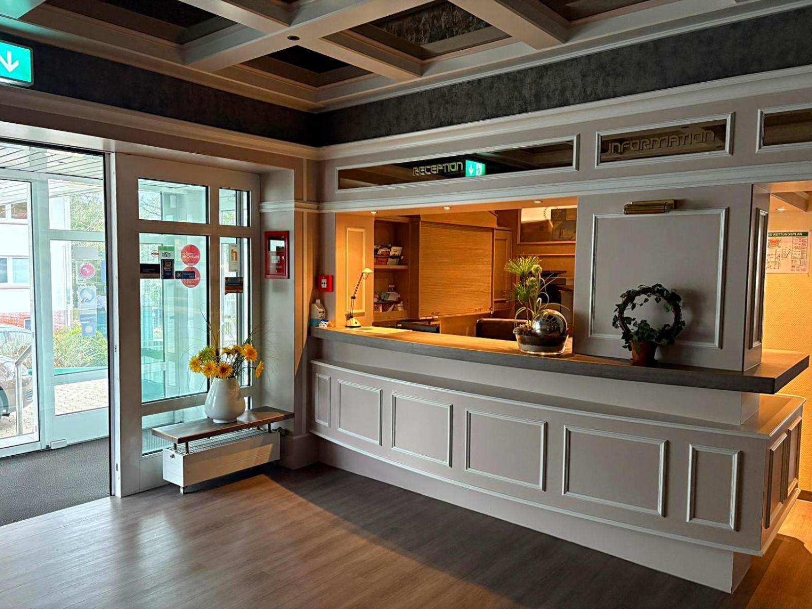 Hotel Kieferneck 바트베벤슨 외부 사진